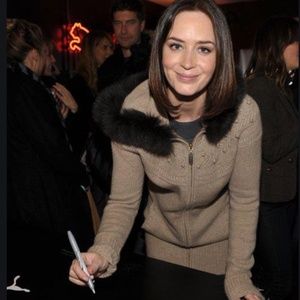 Cashmere zip up hoodie NEW!